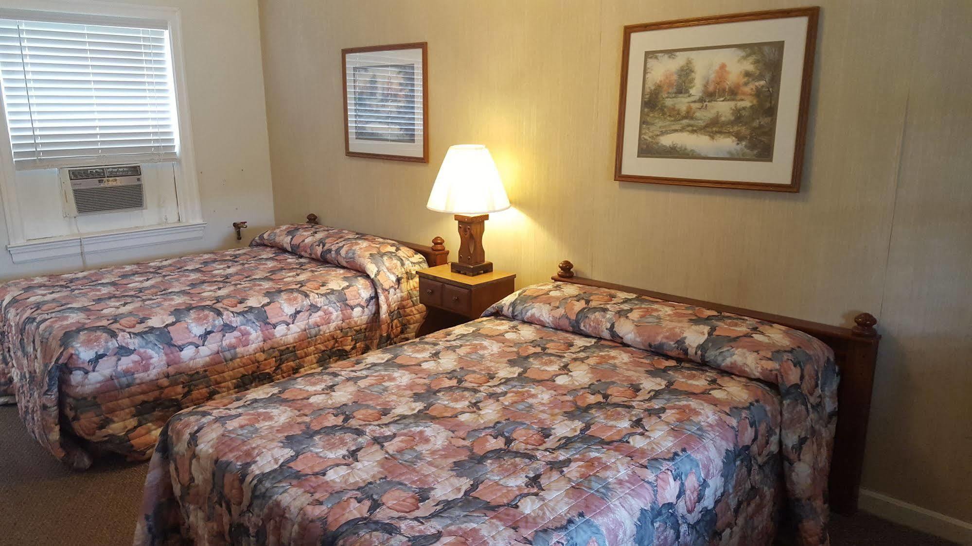 Early American Motel Aurora Kültér fotó